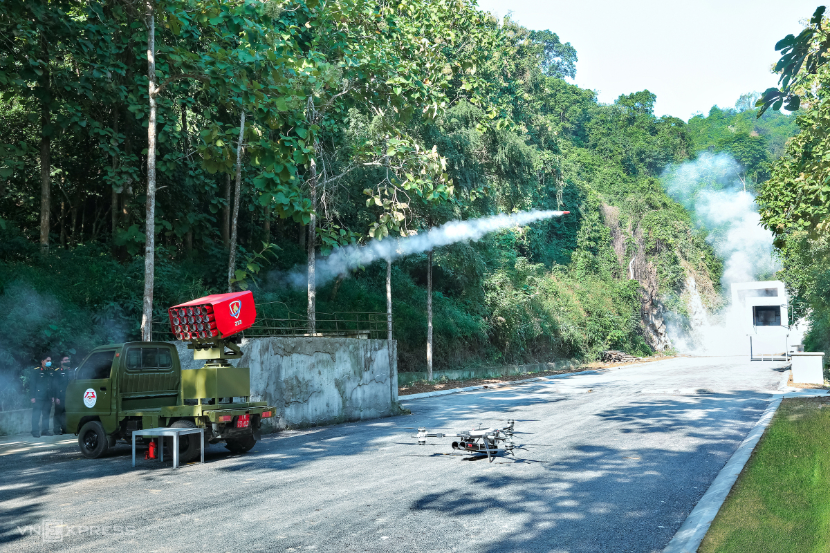 Dàn chữa cháy từ xa Z113 Bộ Quốc Phòng